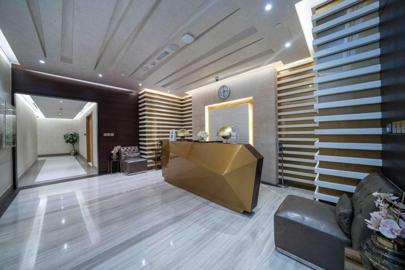 Chic Waterfront 1 Bed With Panoramic Marina Views Apartment Dubai