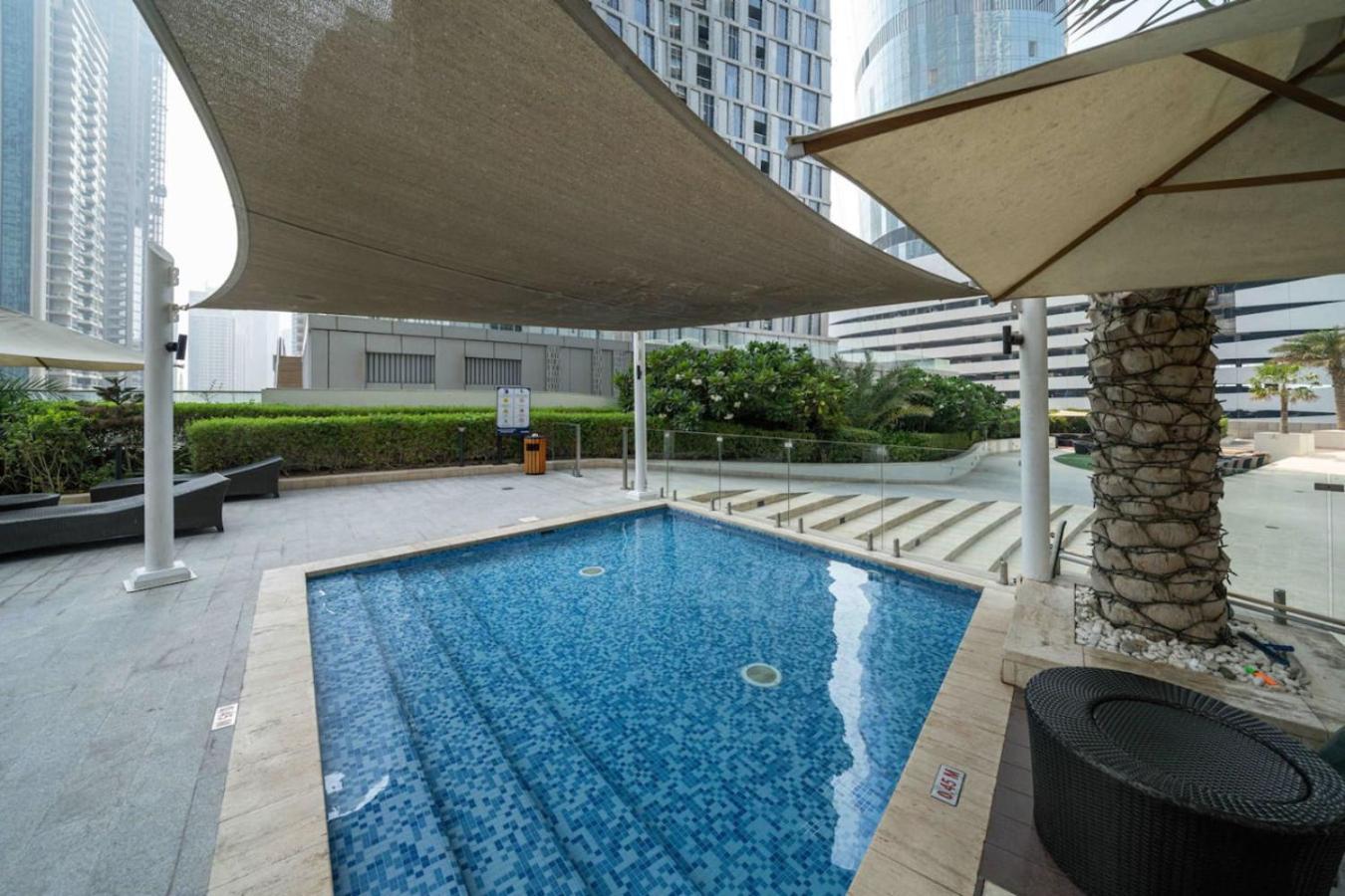 Chic Waterfront 1 Bed With Panoramic Marina Views * Dubai