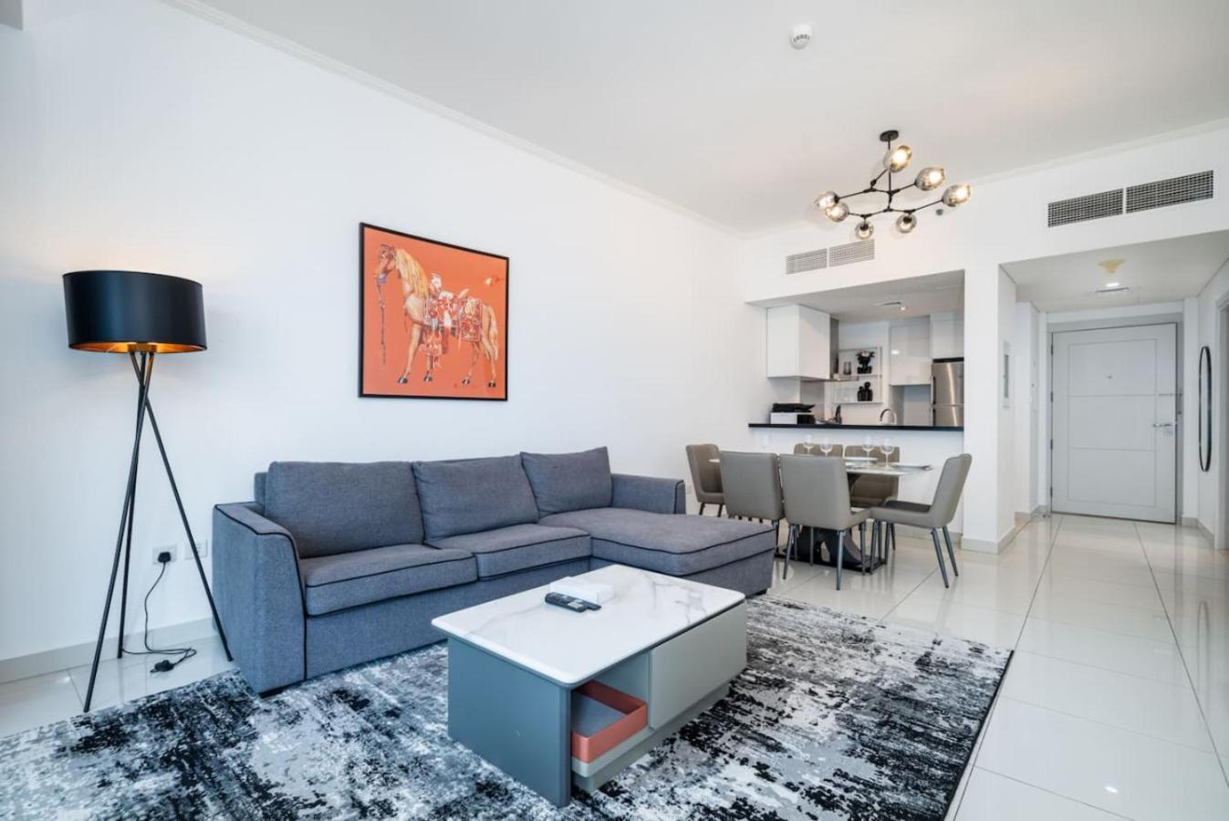 Apartment Chic Waterfront 1 Bed With Panoramic Marina Views *